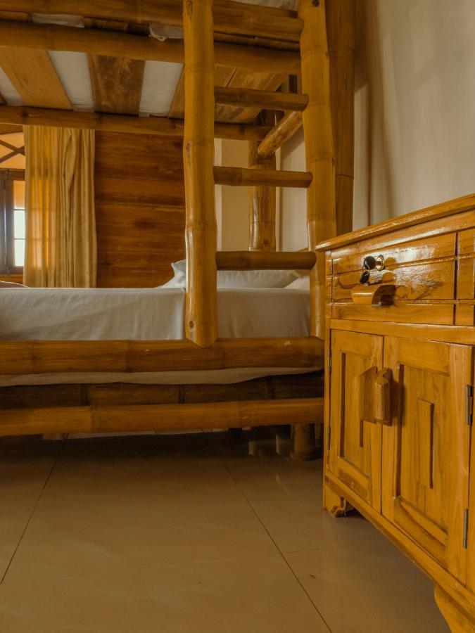 Hostal Poseidon Puerto Cayo Buitenkant foto